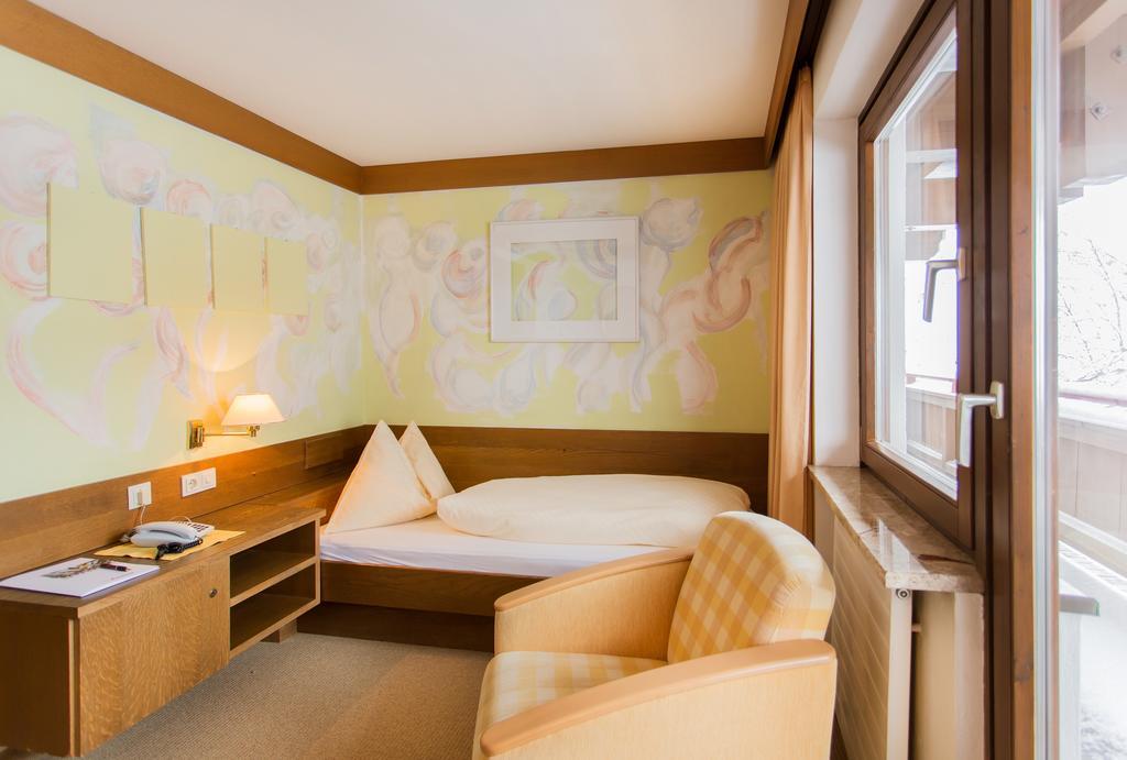 Hotel & Art Kristiana ซาลบาคฮินเทอร์เกลมม์ ภายนอก รูปภาพ